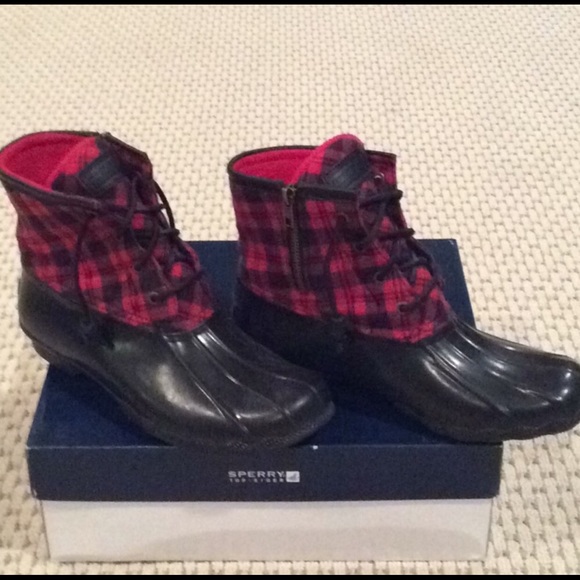 Sperry Duck Boots - Picture 1 of 3